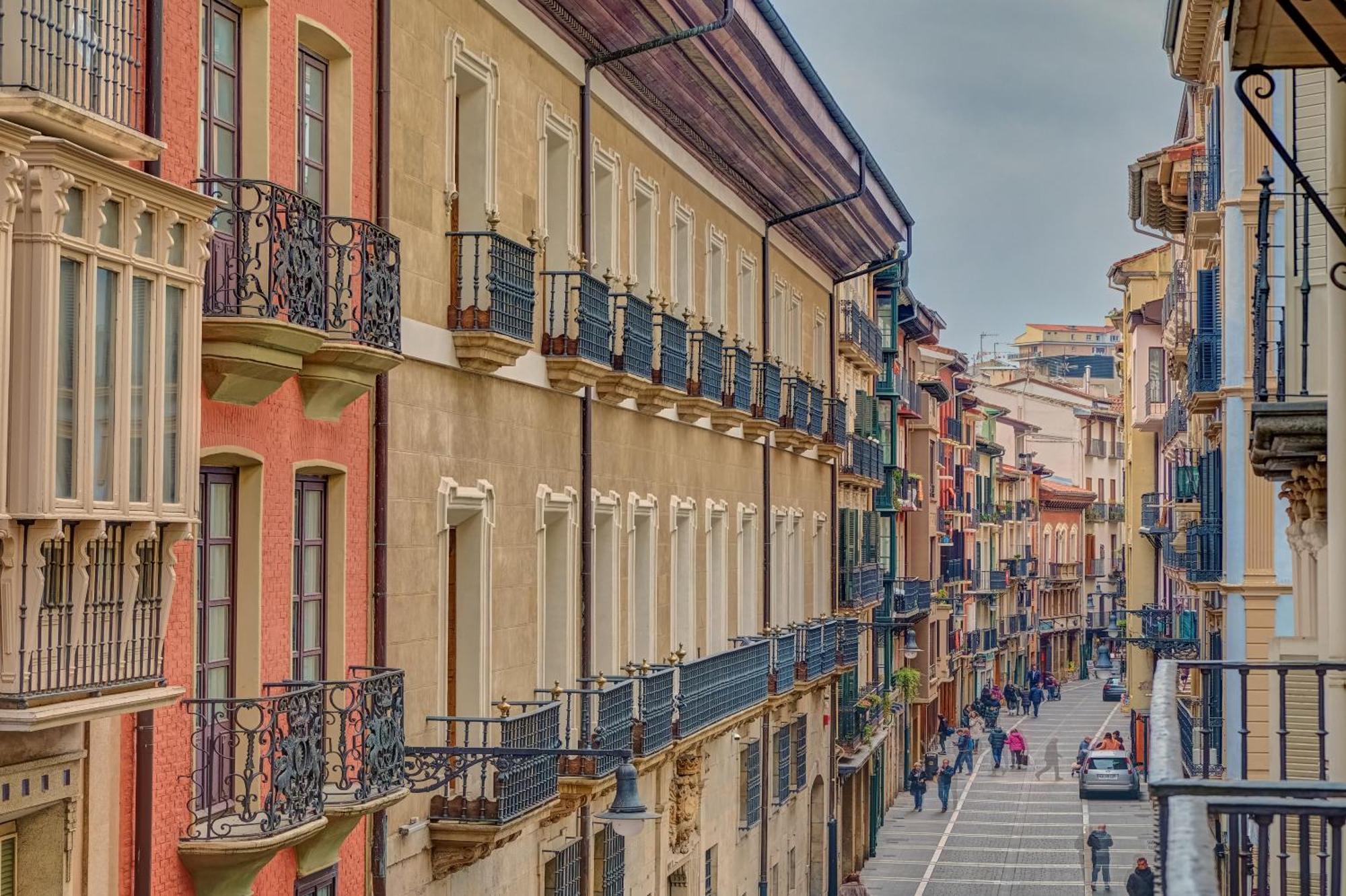 Heart Of Pamplona Apartments III By Clabao Luaran gambar