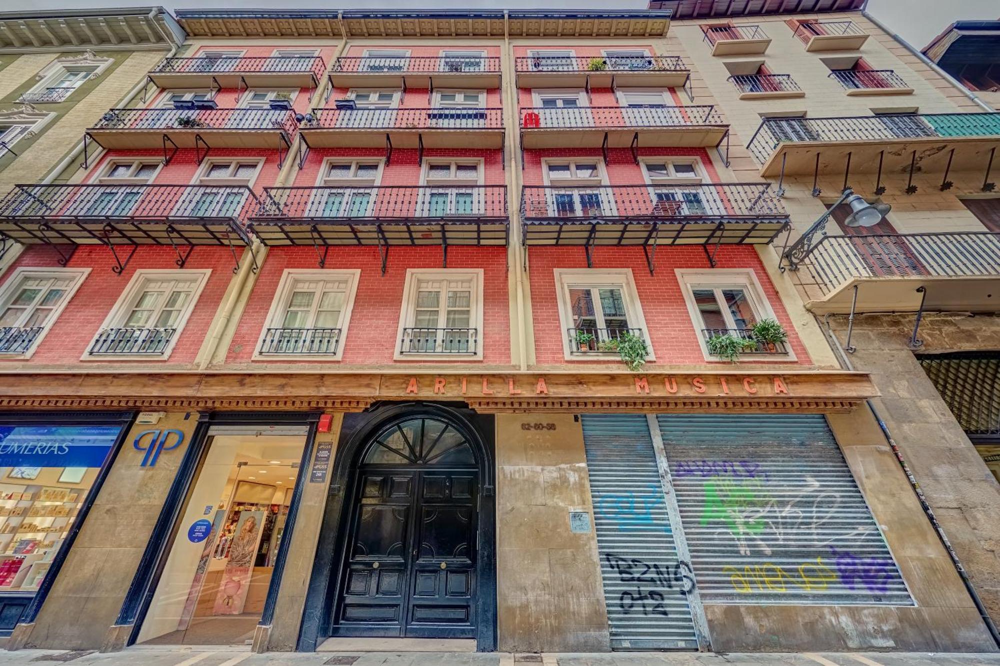 Heart Of Pamplona Apartments III By Clabao Luaran gambar